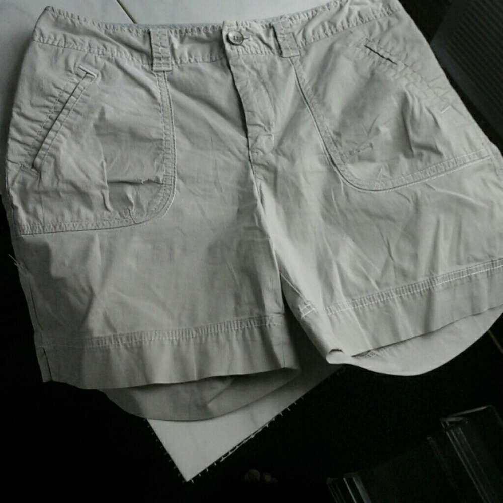 Eddie Bauer Women's Tan Shorts
